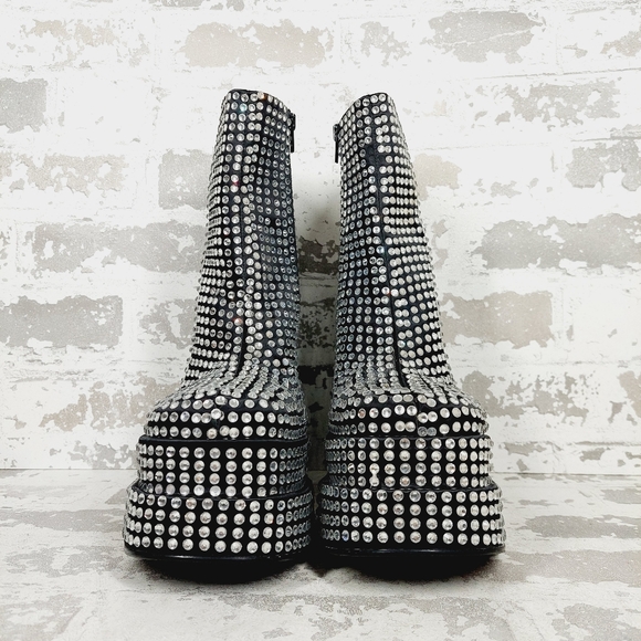 NEW Steve Madden Black Silver Cobra Rhinestones Ankle Platform Boots T725 - Picture 3 of 11
